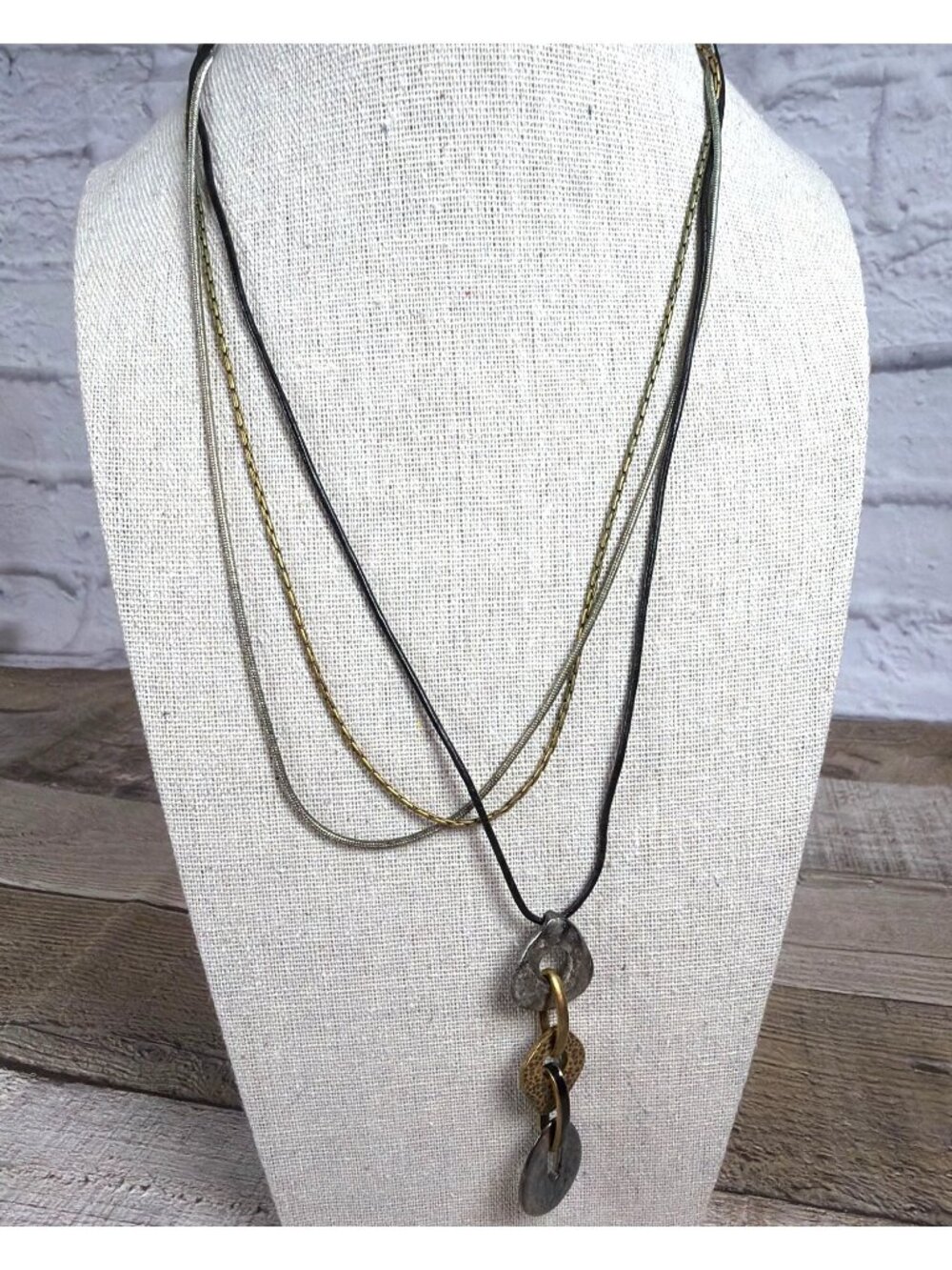 VTG Chicos Brutalist Metal Adjustable 3 Cord Necklace Gold Silver Boho Pendant - Picture 8 of 13
